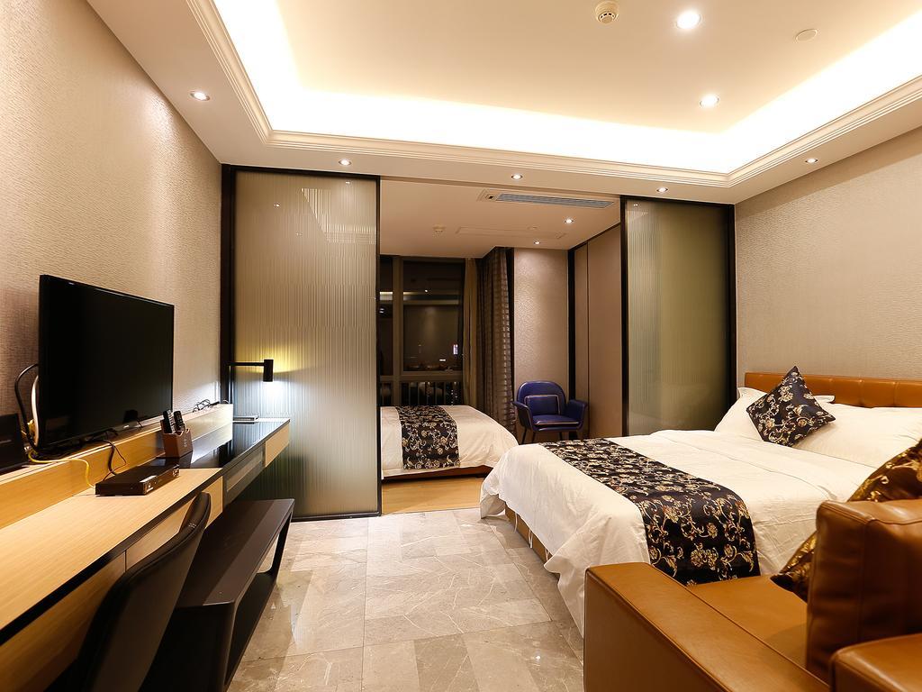 Pengman Beijing Rd. A-Mall Apartment Guangzhou Buitenkant foto